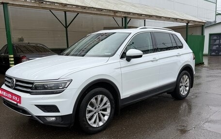 Volkswagen Tiguan II, 2018 год, 2 750 000 рублей, 2 фотография