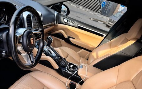 Porsche Cayenne III, 2015 год, 2 630 000 рублей, 16 фотография