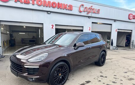Porsche Cayenne III, 2015 год, 2 630 000 рублей, 25 фотография