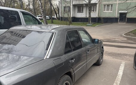 Mercedes-Benz E-Класс, 1993 год, 400 000 рублей, 10 фотография