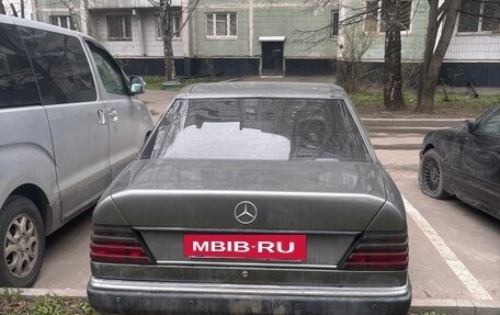 Mercedes-Benz E-Класс, 1993 год, 400 000 рублей, 11 фотография