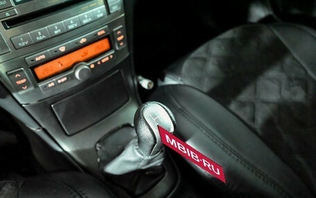 Toyota Avensis III рестайлинг, 2005 год, 550 000 рублей, 15 фотография