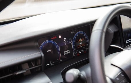 Toyota Camry, 2024 год, 3 700 000 рублей, 3 фотография