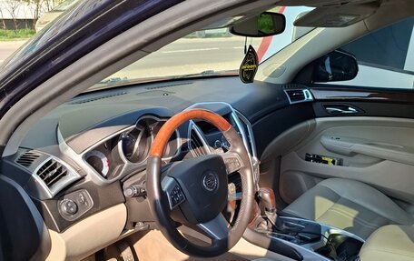 Cadillac SRX II рестайлинг, 2011 год, 980 000 рублей, 8 фотография