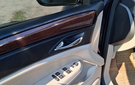 Cadillac SRX II рестайлинг, 2011 год, 980 000 рублей, 11 фотография