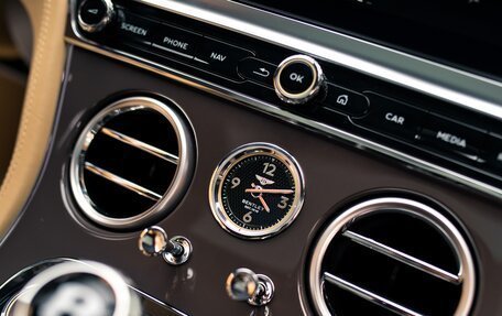 Bentley Continental GT, 2025 год, 44 900 000 рублей, 15 фотография