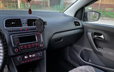 Volkswagen Polo VI (EU Market), 2014 год, 900 000 рублей, 5 фотография