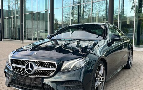 Mercedes-Benz E-Класс, 2019 год, 4 490 000 рублей, 1 фотография