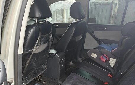 Volkswagen Tiguan I, 2011 год, 900 000 рублей, 10 фотография