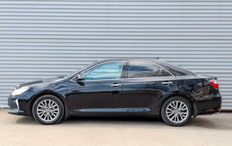Toyota Camry, 2017 год, 2 455 000 рублей, 8 фотография