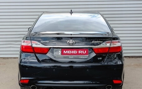 Toyota Camry, 2017 год, 2 455 000 рублей, 6 фотография
