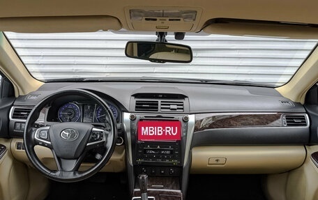 Toyota Camry, 2017 год, 2 455 000 рублей, 14 фотография