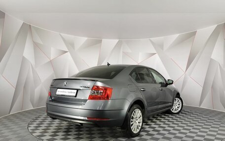 Skoda Octavia, 2018 год, 1 675 000 рублей, 2 фотография