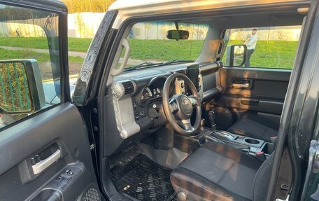 Toyota FJ Cruiser, 2006 год, 2 200 000 рублей, 13 фотография