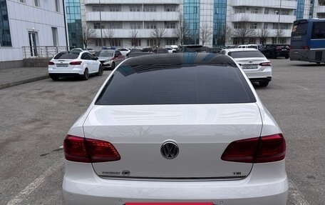 Volkswagen Passat B7, 2012 год, 900 000 рублей, 3 фотография
