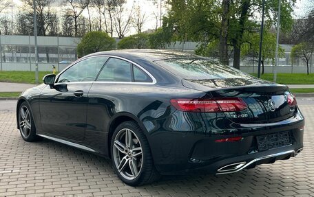 Mercedes-Benz E-Класс, 2019 год, 4 490 000 рублей, 7 фотография