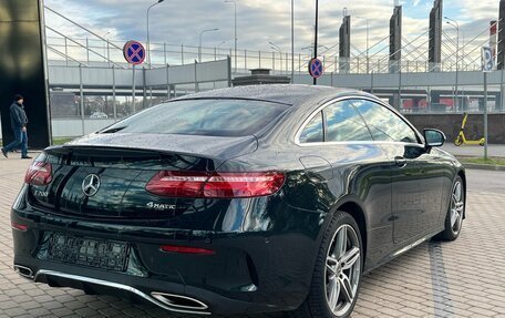 Mercedes-Benz E-Класс, 2019 год, 4 490 000 рублей, 5 фотография