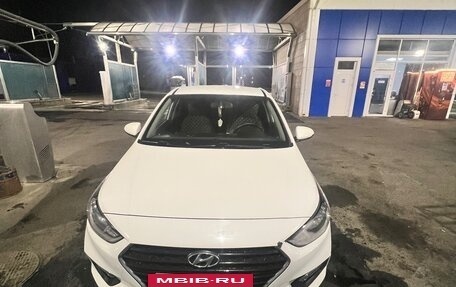 Hyundai Solaris II рестайлинг, 2017 год, 1 000 000 рублей, 7 фотография