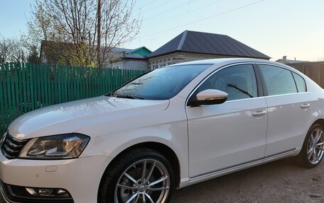Volkswagen Passat B7, 2012 год, 1 650 000 рублей, 2 фотография