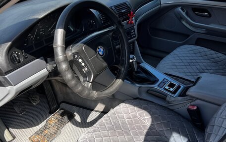 BMW 5 серия, 1998 год, 700 000 рублей, 11 фотография