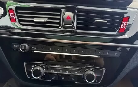 BMW 1 серия, 2022 год, 1 870 000 рублей, 15 фотография
