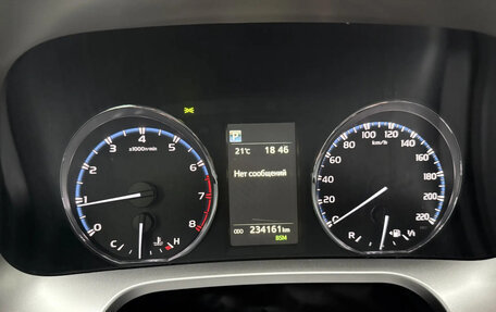 Toyota RAV4, 2017 год, 2 140 000 рублей, 32 фотография