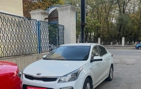 KIA Rio IV, 2018 год, 1 500 000 рублей, 1 фотография