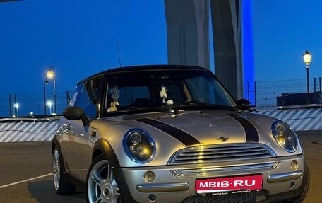 MINI Hatch, 2002 год, 650 000 рублей, 1 фотография