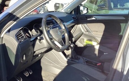 Volkswagen Tiguan II, 2022 год, 2 292 000 рублей, 6 фотография