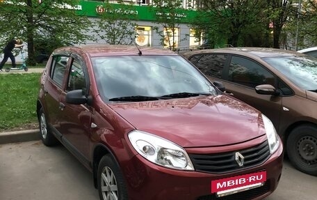Renault Sandero I, 2011 год, 850 000 рублей, 2 фотография