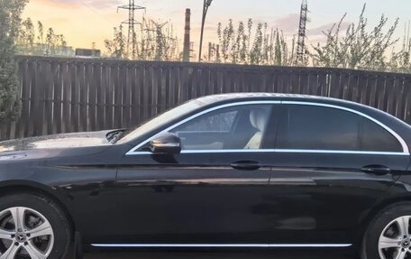 Mercedes-Benz E-Класс, 2017 год, 3 500 000 рублей, 12 фотография