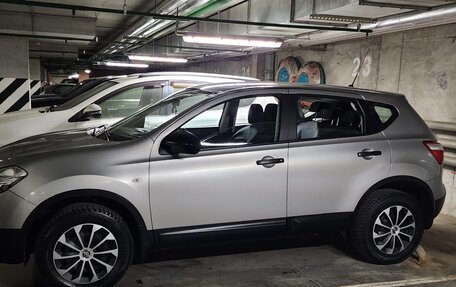 Nissan Qashqai, 2011 год, 900 000 рублей, 2 фотография