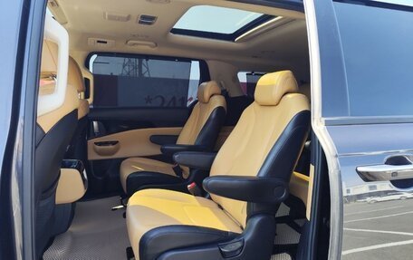 KIA Carnival, 2021 год, 3 550 000 рублей, 8 фотография