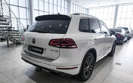 Volkswagen Touareg III, 2017 год, 2 850 000 рублей, 6 фотография