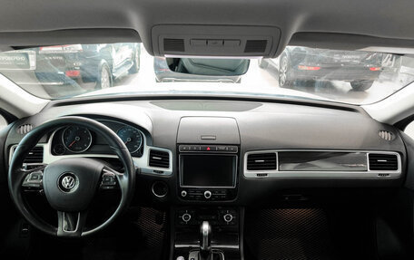 Volkswagen Touareg III, 2017 год, 2 850 000 рублей, 17 фотография