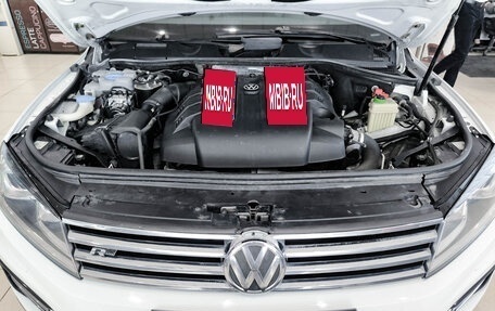 Volkswagen Touareg III, 2017 год, 2 850 000 рублей, 11 фотография
