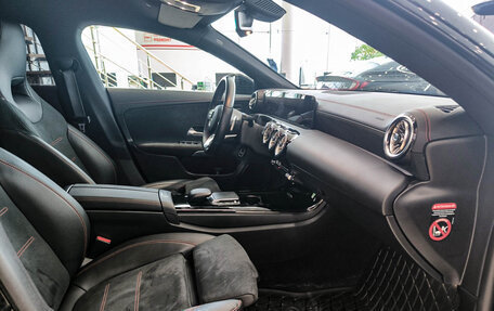 Mercedes-Benz CLA, 2021 год, 3 750 000 рублей, 13 фотография