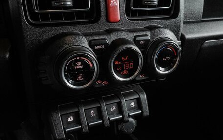 Suzuki Jimny, 2019 год, 2 499 000 рублей, 17 фотография