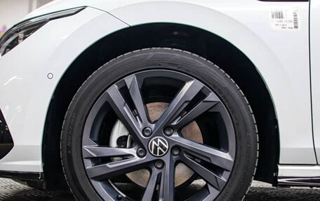 Volkswagen Golf VIII, 2023 год, 2 300 000 рублей, 5 фотография