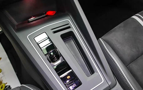 Volkswagen Golf VIII, 2023 год, 2 300 000 рублей, 16 фотография