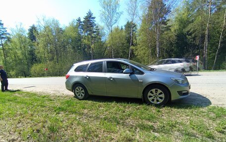 Opel Astra J, 2014 год, 600 000 рублей, 5 фотография