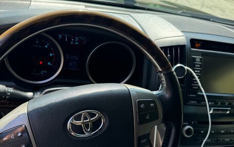 Toyota Land Cruiser 200, 2008 год, 2 580 000 рублей, 14 фотография