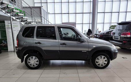 Chevrolet Niva I рестайлинг, 2016 год, 730 000 рублей, 8 фотография