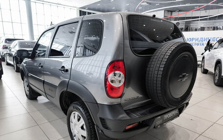 Chevrolet Niva I рестайлинг, 2016 год, 730 000 рублей, 11 фотография