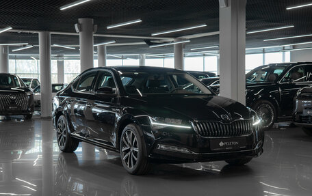 Skoda Superb III рестайлинг, 2025 год, 3 275 000 рублей, 2 фотография