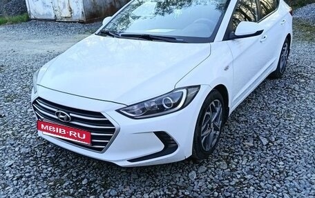 Hyundai Elantra VI рестайлинг, 2018 год, 1 250 000 рублей, 2 фотография