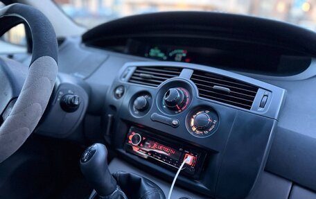 Renault Scenic III, 2004 год, 285 000 рублей, 3 фотография