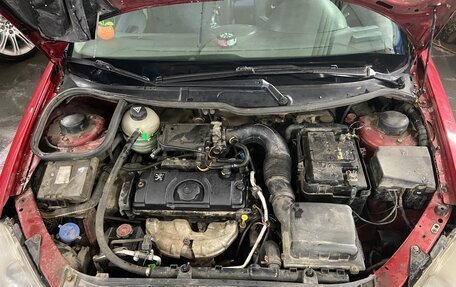 Peugeot 206, 2000 год, 200 000 рублей, 8 фотография