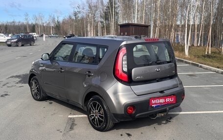 KIA Soul II рестайлинг, 2017 год, 1 050 000 рублей, 5 фотография