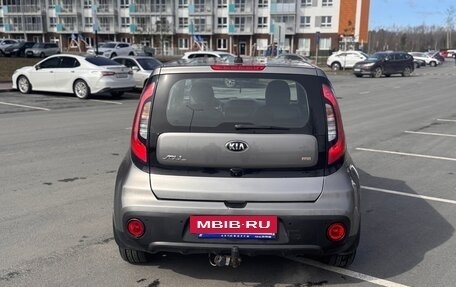 KIA Soul II рестайлинг, 2017 год, 1 050 000 рублей, 6 фотография